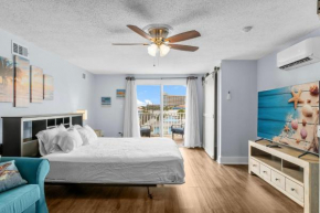 Spacious Home with Stylish, Modern Décor Throughout! by Dolce Vita Getaways PCB